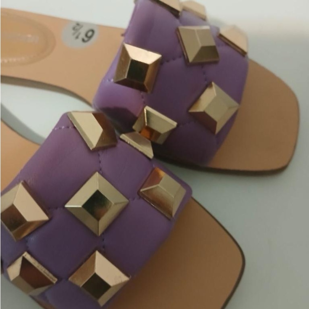 Sandals - Picture 3 of 4